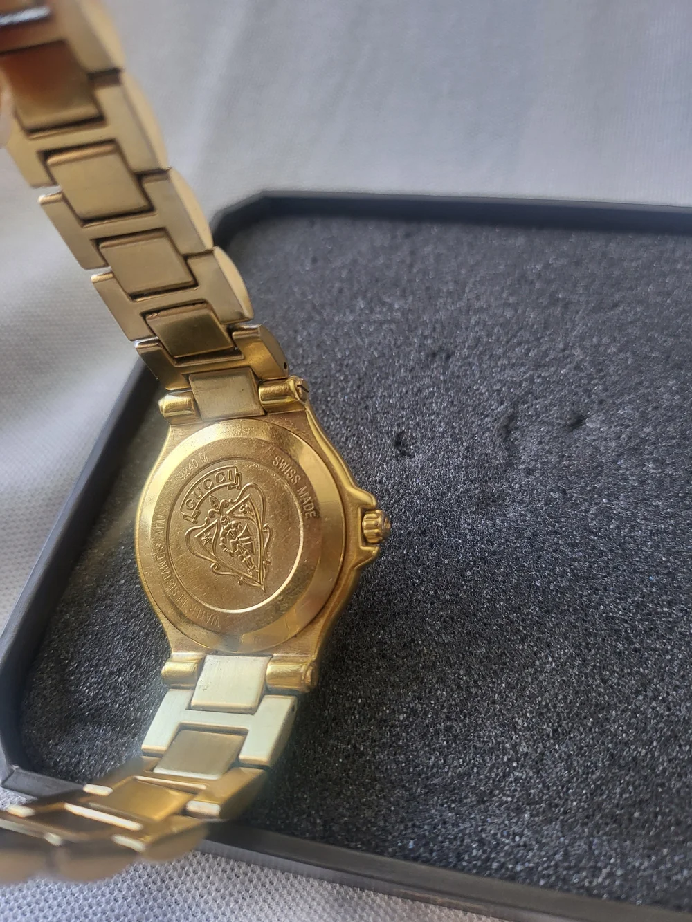 Gold Plated-Vintage-Gucci Gold Tone Stainless Steel Watch - Classic Gold Dial
